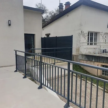 La Maison Du Lac Holiday home *