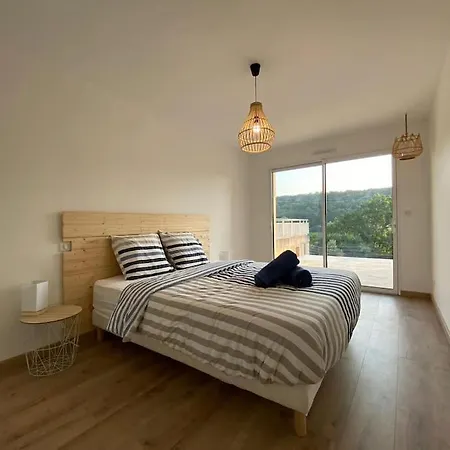 La Maison Du Lac Holiday home Perrancey